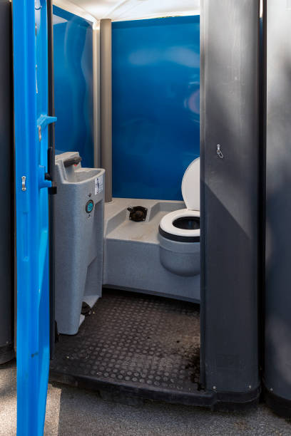 Best Porta potty rental near me  in Eastmont, WA