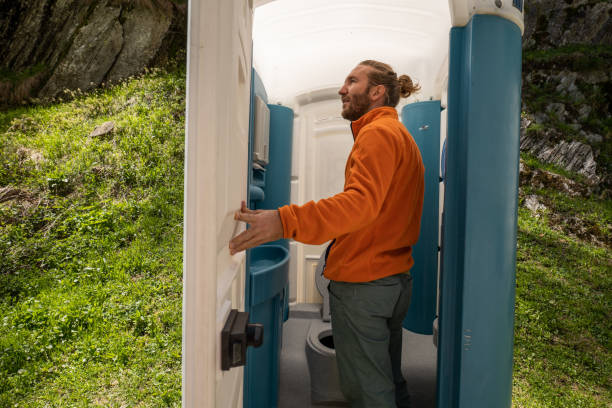 Best Best portable toilet rental  in Eastmont, WA